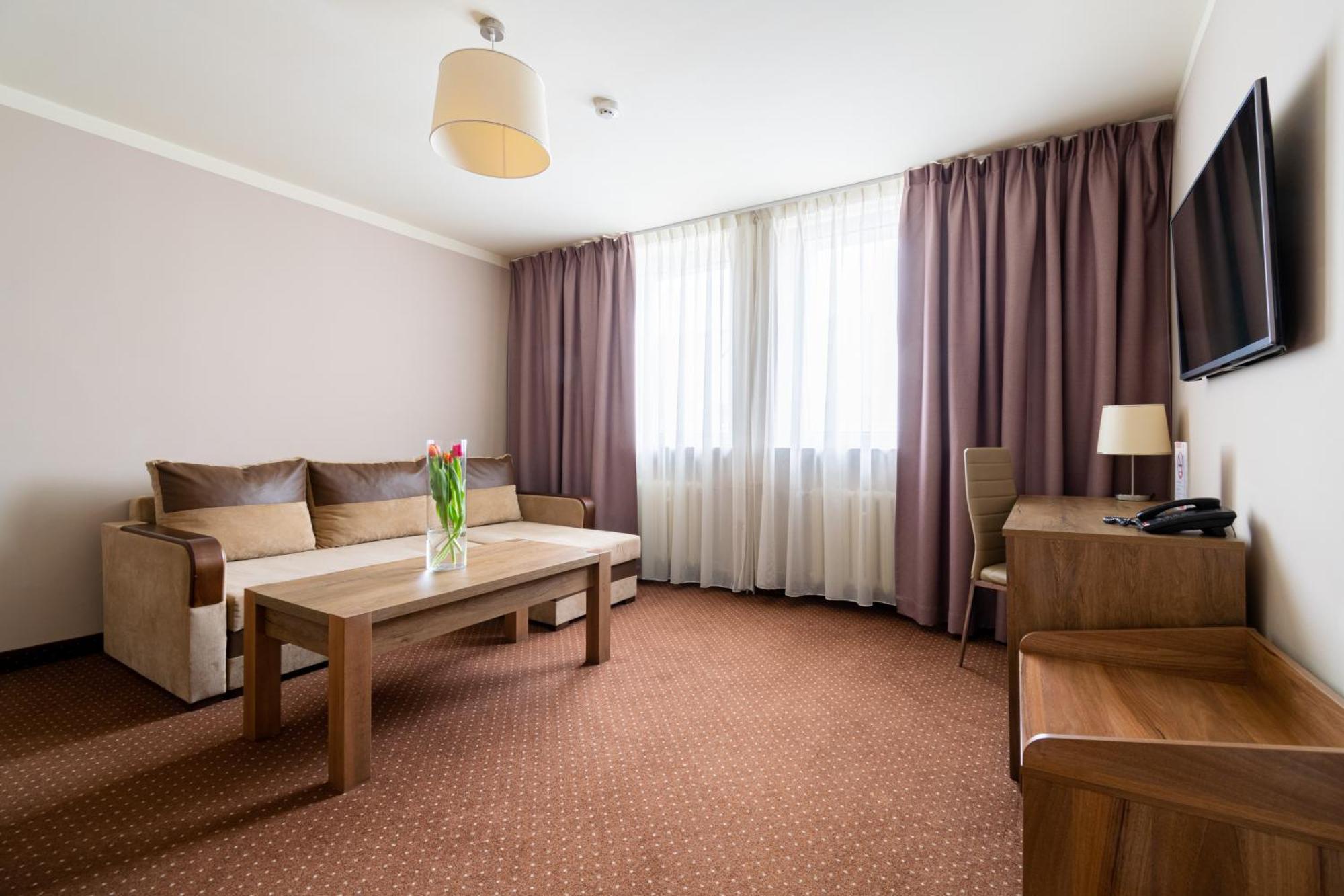 Hotel Diament Zabrze - Gliwice Εξωτερικό φωτογραφία
